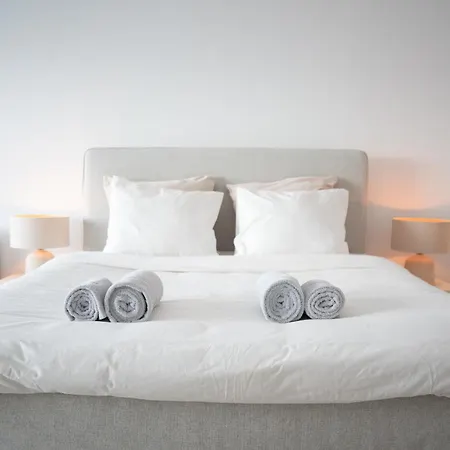 아파트 Art - With Seaview In *