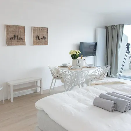 아파트 Art - With Seaview In 데한