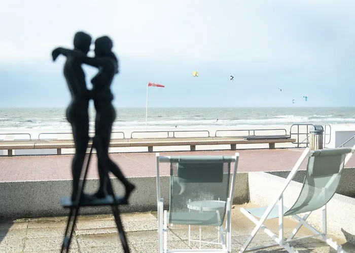 Art - With Seaview In